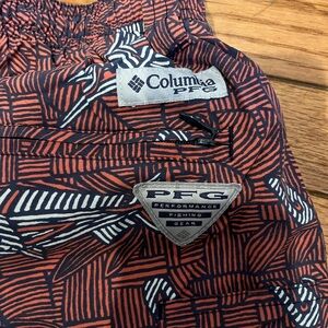 Men’s, Columbia shorts, size small.